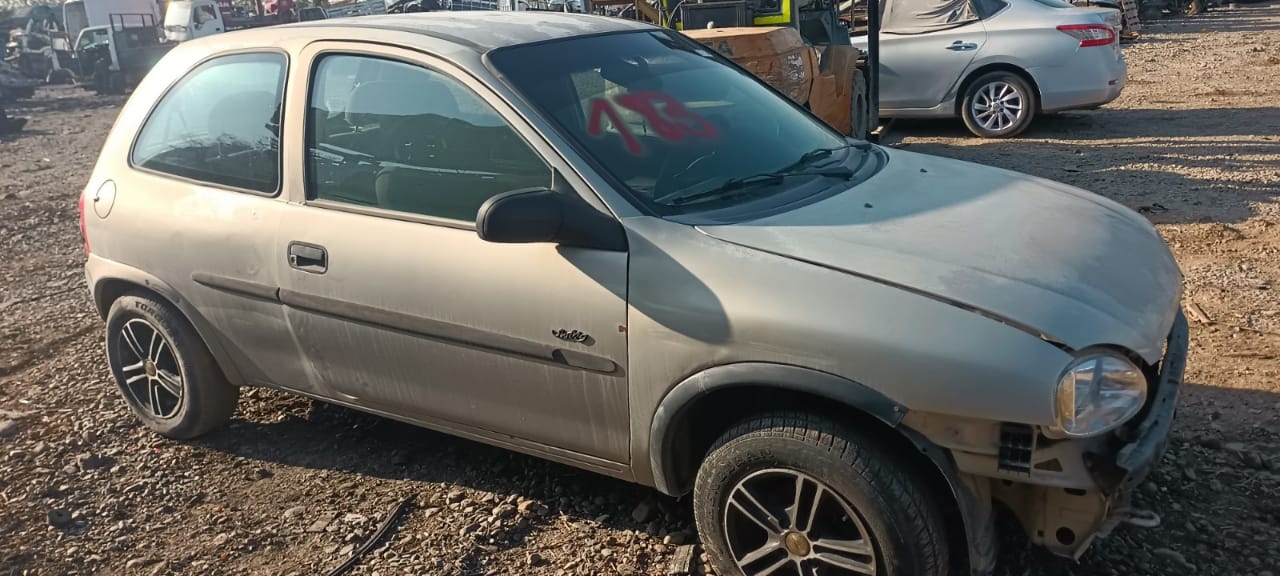  Chevrolet CORSA 2004    EN DESARME